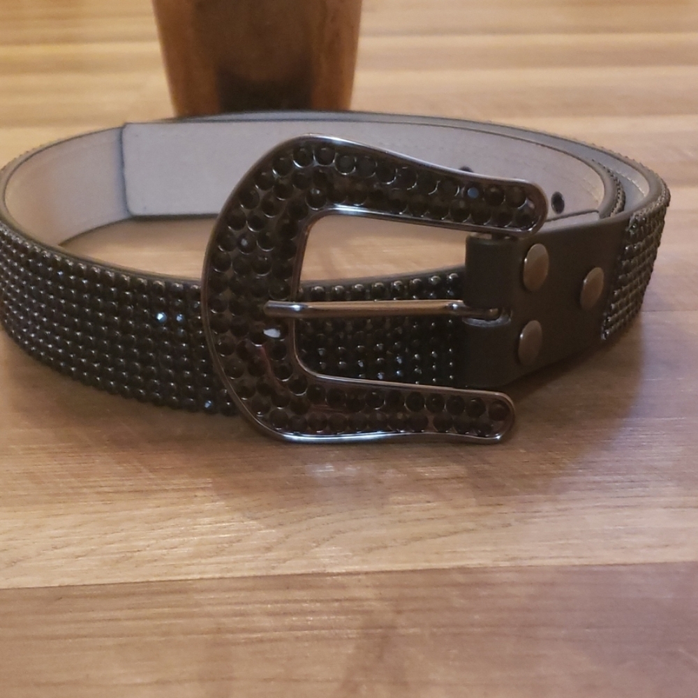 Leather western belt w rhine stone - Picture 3 of 3